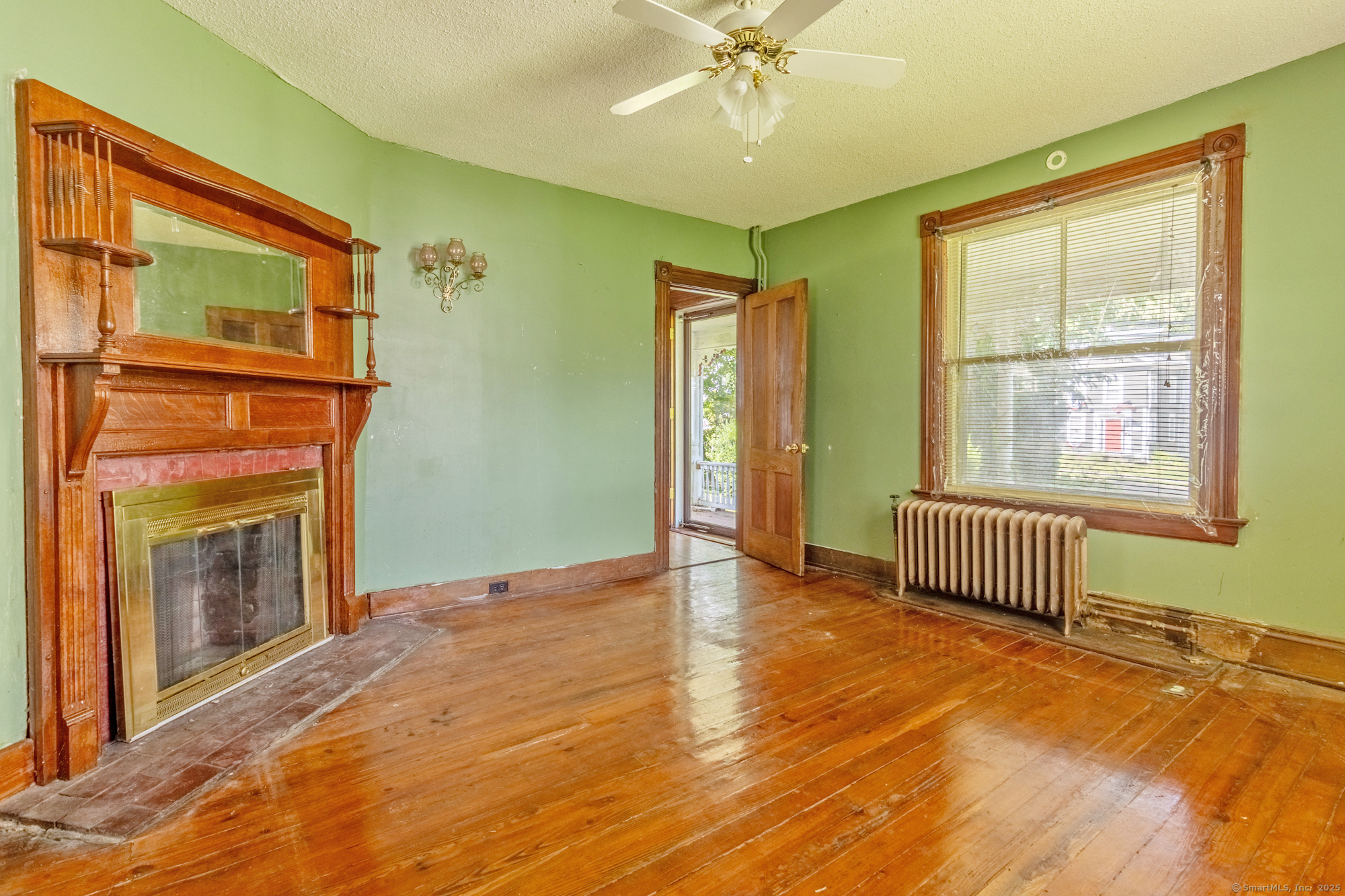 14 Main Street East Hampton, CT 06424 - Photo 2 of 33