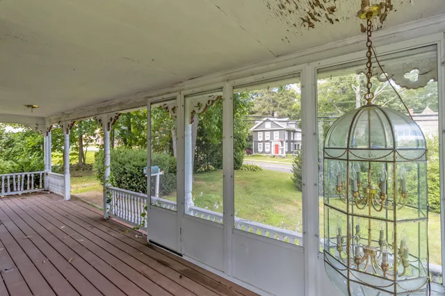 $210,000 | 14 Main Street, East Hampton, CT 06424