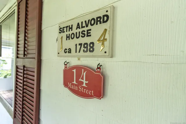 $210,000 | 14 Main Street, East Hampton, CT 06424