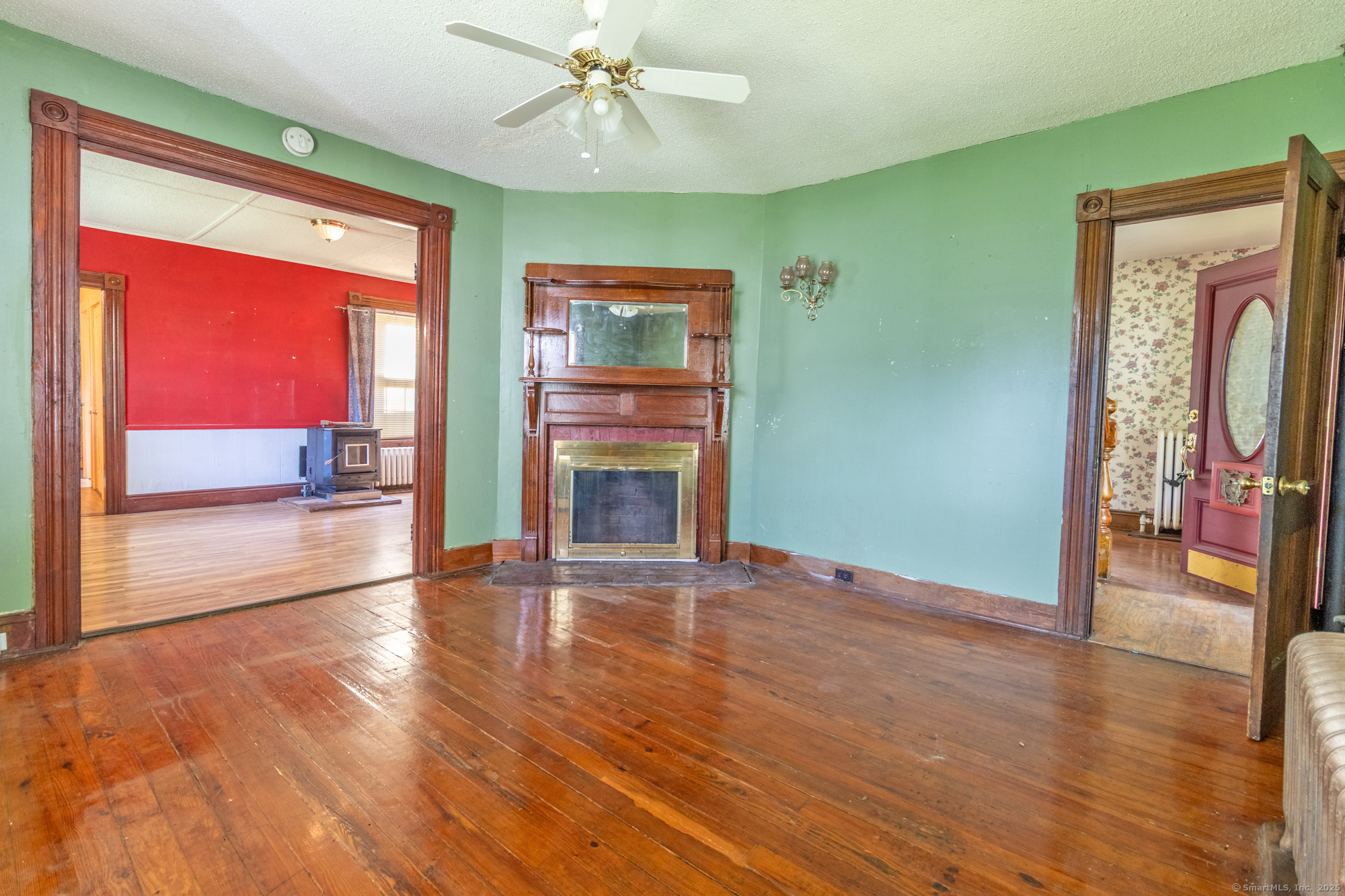 14 Main Street East Hampton, CT 06424 - Photo 3 of 33