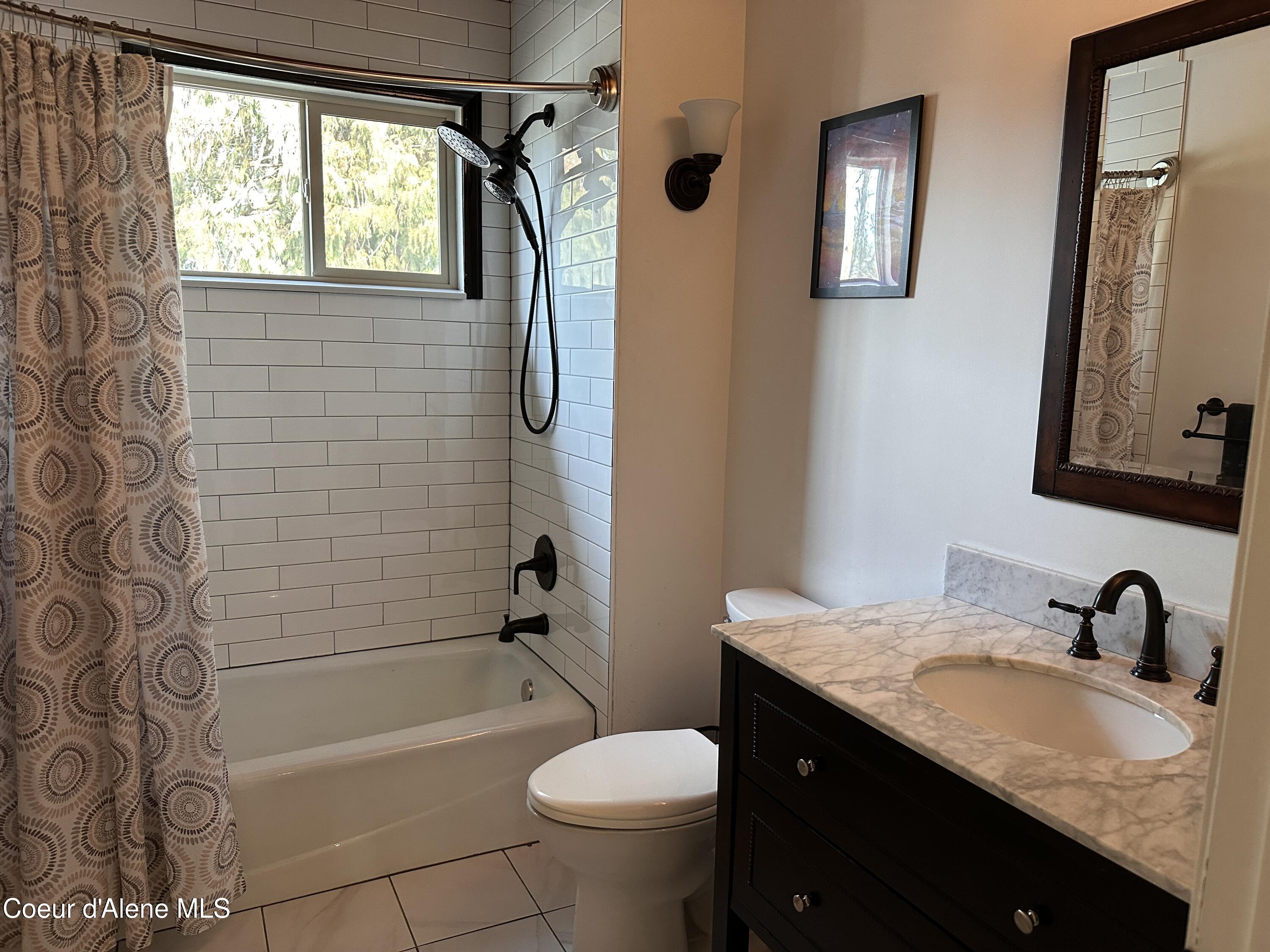 2727 Selkirk Road Sandpoint, ID 83864 - Photo 21 of 68 FullBath