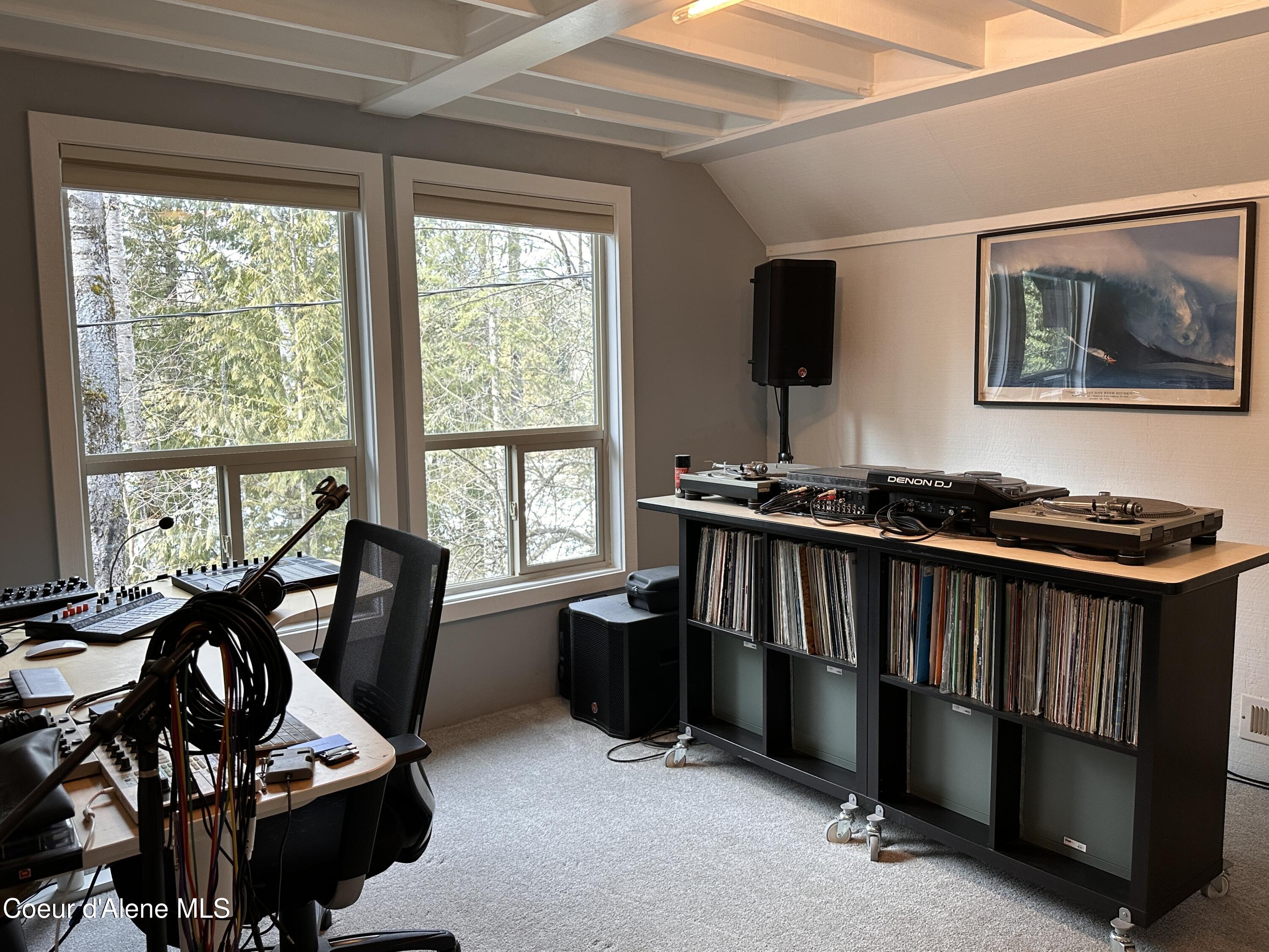 2727 Selkirk Road Sandpoint, ID 83864 - Photo 26 of 68 OpenLoftFromCorner