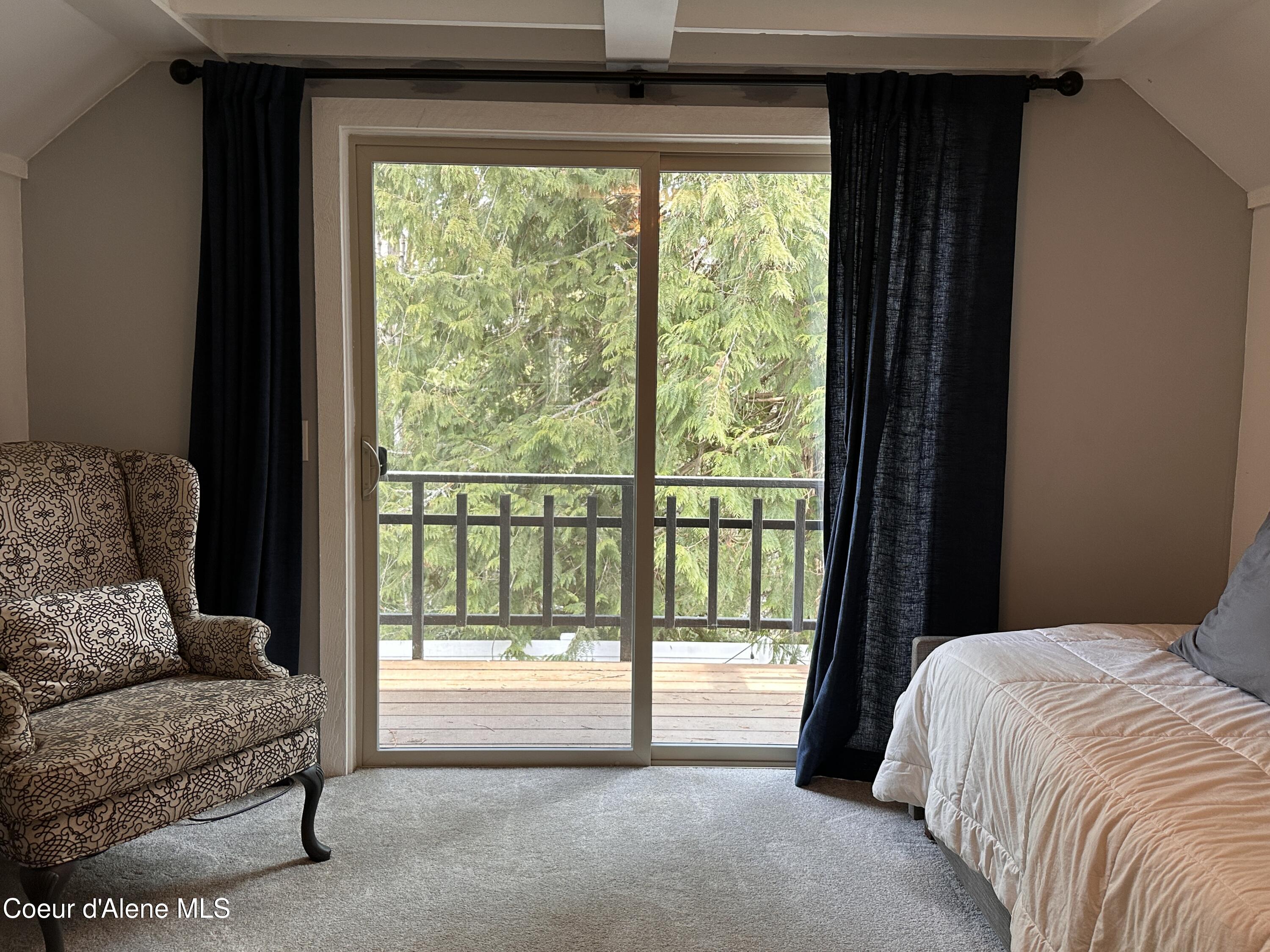 2727 Selkirk Road Sandpoint, ID 83864 - Photo 28 of 68 UpBalcony