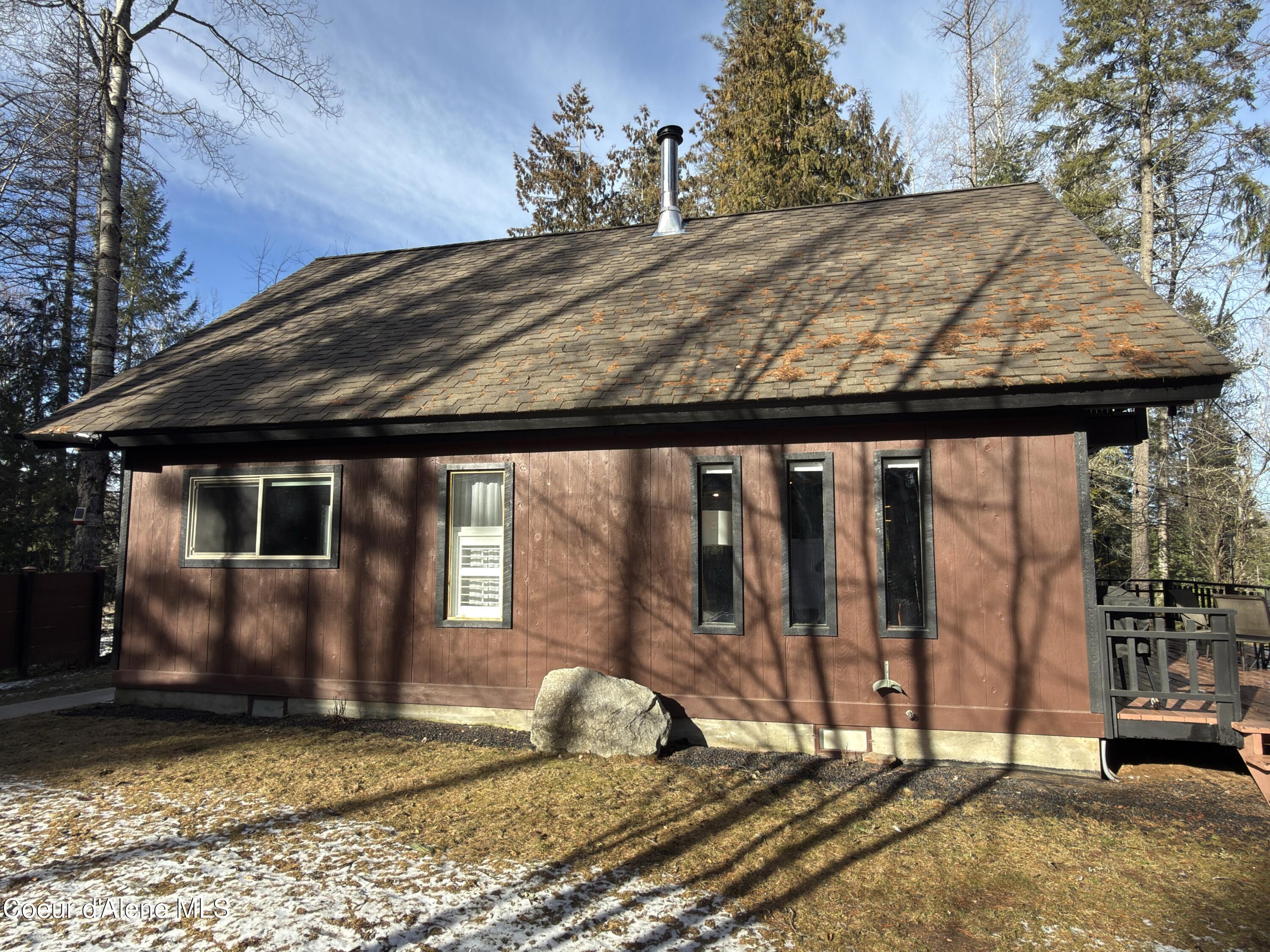 2727 Selkirk Road Sandpoint, ID 83864 - Photo 36 of 68 ExteriorEastSide