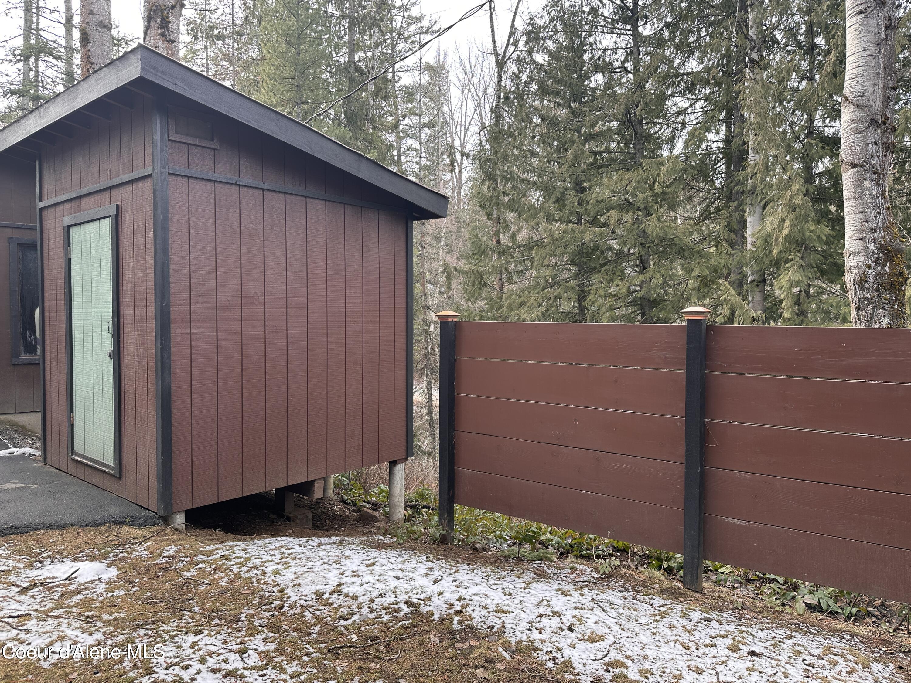 2727 Selkirk Road Sandpoint, ID 83864 - Photo 47 of 68 ShedandPrivacy