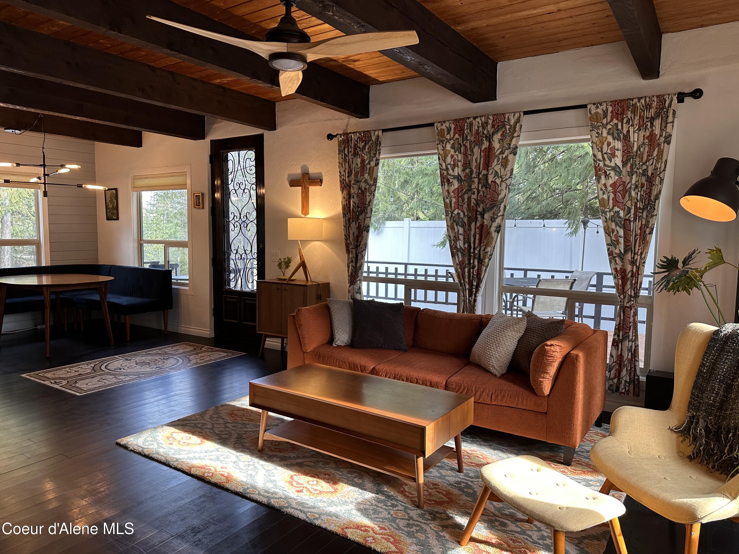 2727 Selkirk Road Sandpoint, ID 83864 - Photo 5 of 68 LivingDiningfront