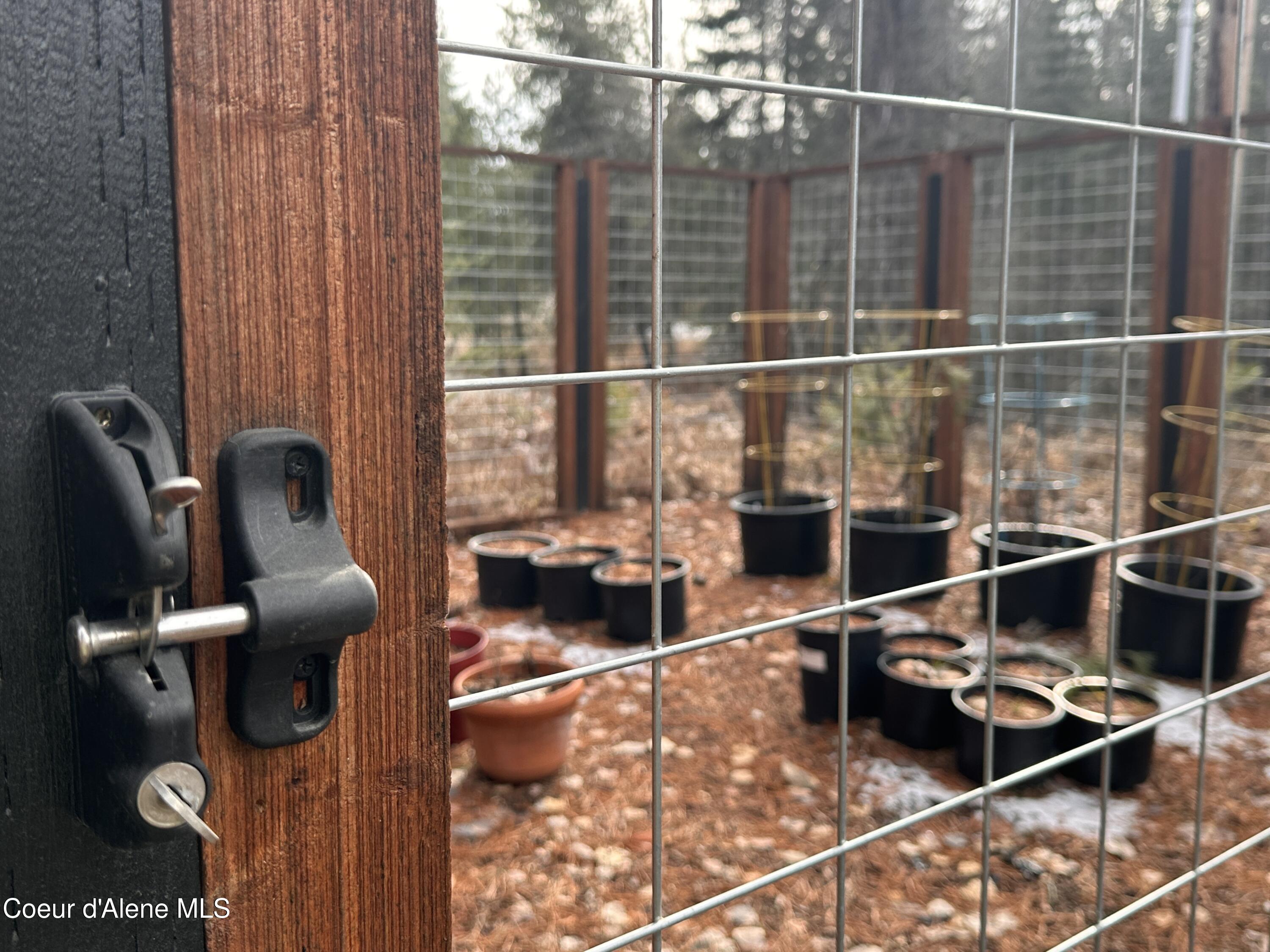 2727 Selkirk Road Sandpoint, ID 83864 - Photo 59 of 68 GardenGate