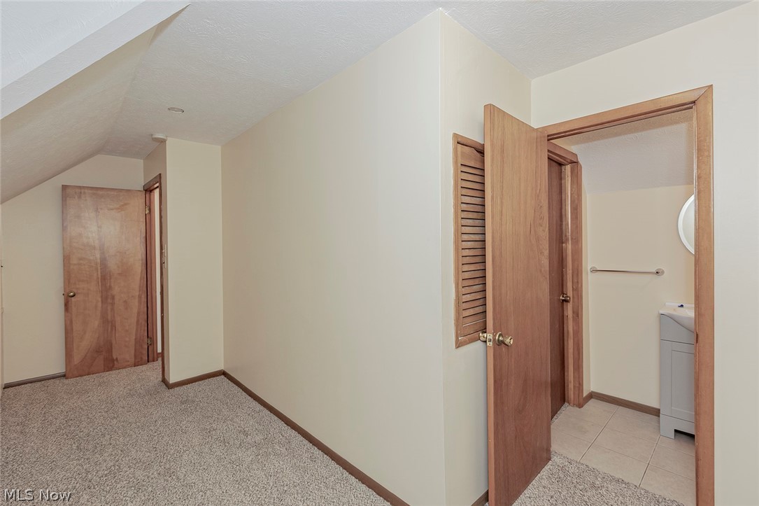 4622 Mayfield Road South Euclid, OH 44121 - Photo 26 of 35