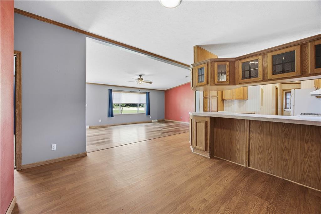 7677 1000 Road Fredonia, KS 66736 - Photo 11 of 32