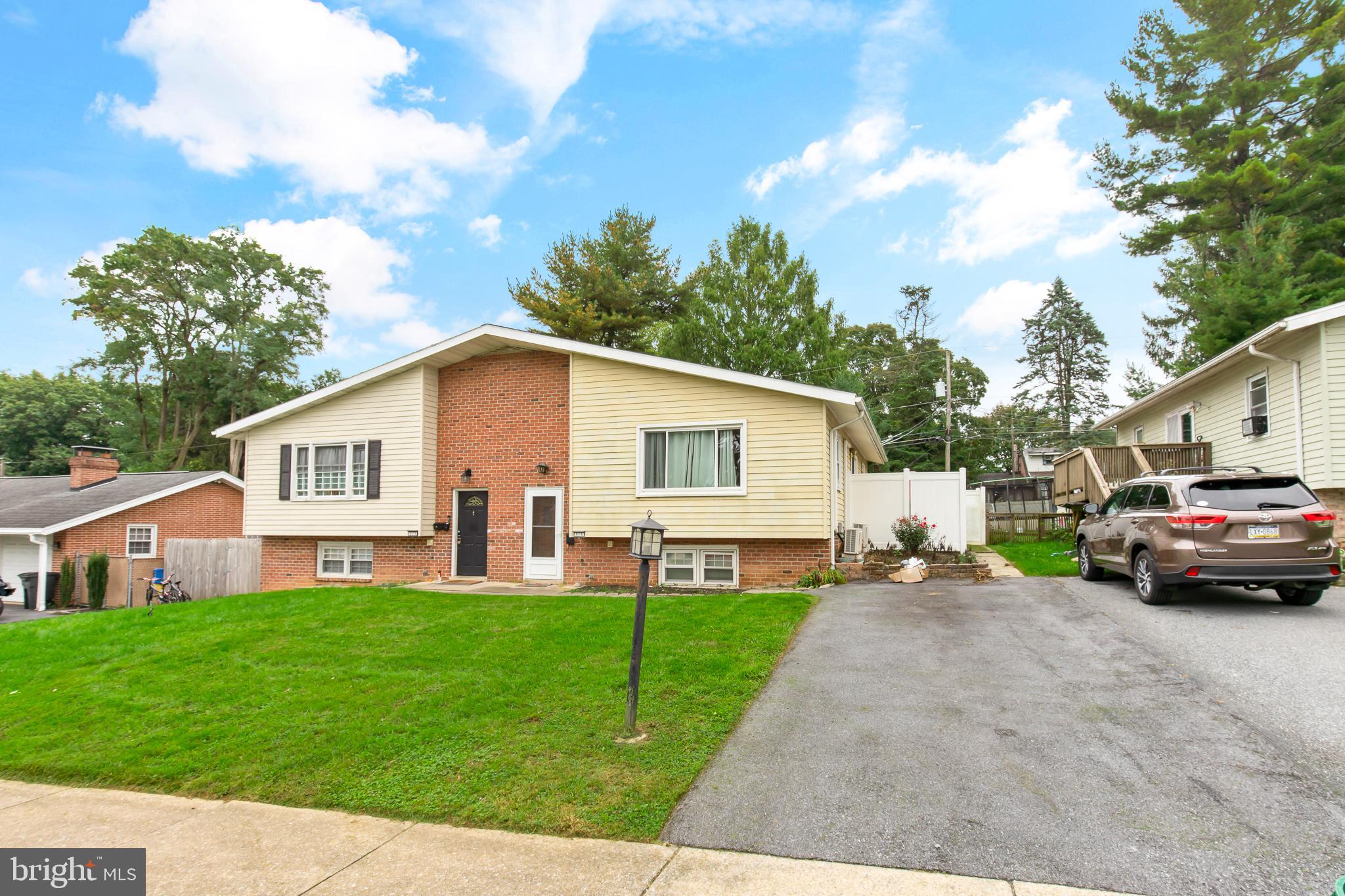 515 Golden Street Lititz, PA 17543 - Photo 4 of 13 Gallery Image 4