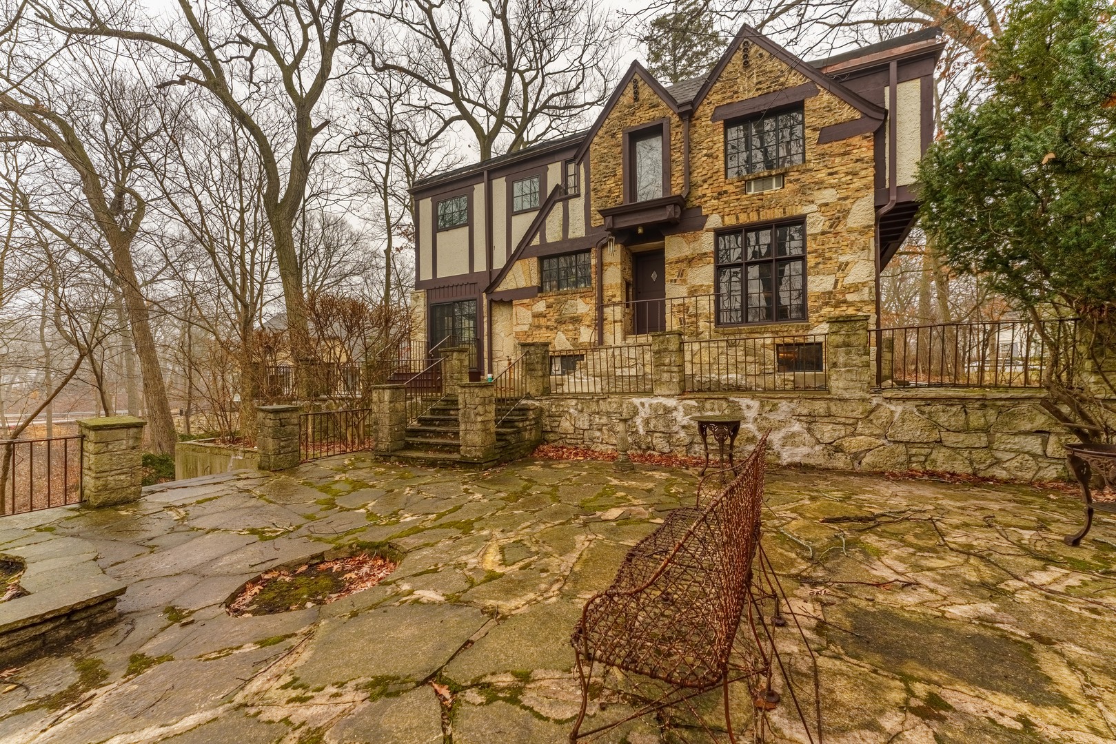 219 Woodland Road Highland Park, IL 60035 - Photo 3 of 44