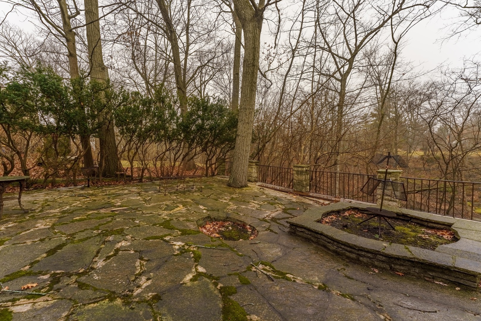 219 Woodland Road Highland Park, IL 60035 - Photo 38 of 44