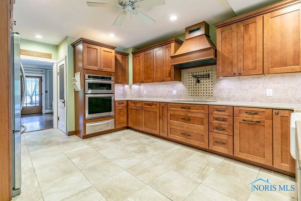 28962 East River Road Perrysburg, OH 43551 - Photo 11 of 33 Gallery Image 11