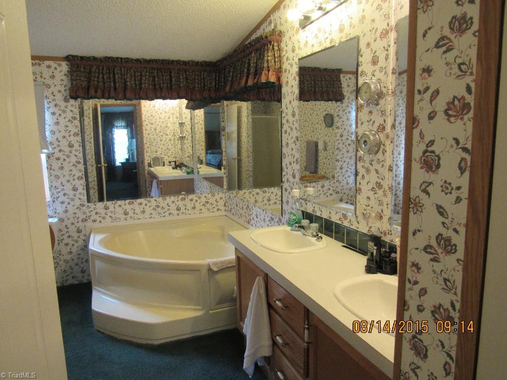2517 Young Road Walnut Cove, NC 27052 - Photo 15 of 21 Gallery Image 15