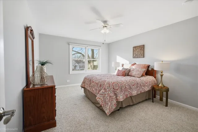 $585,000 | 725 Leslie Lane, Schaumburg, IL 60107