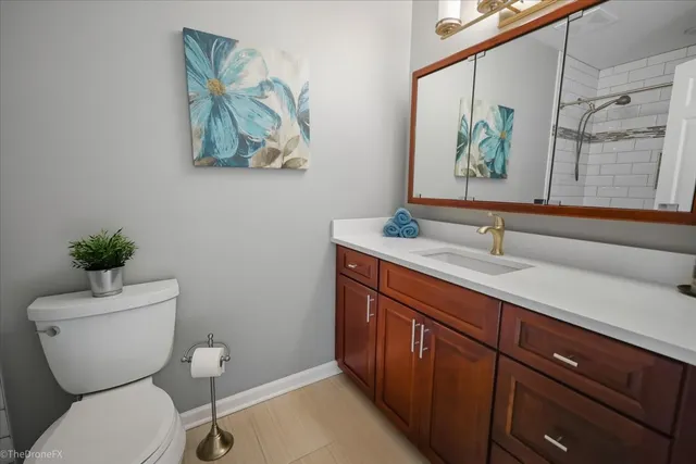 $585,000 | 725 Leslie Lane, Schaumburg, IL 60107