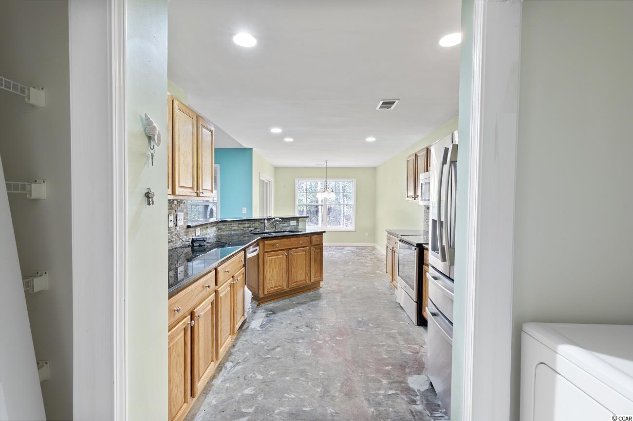 630 Locke Court Murrells Inlet, SC 29576 - Photo 6 of 37 Gallery Image 6