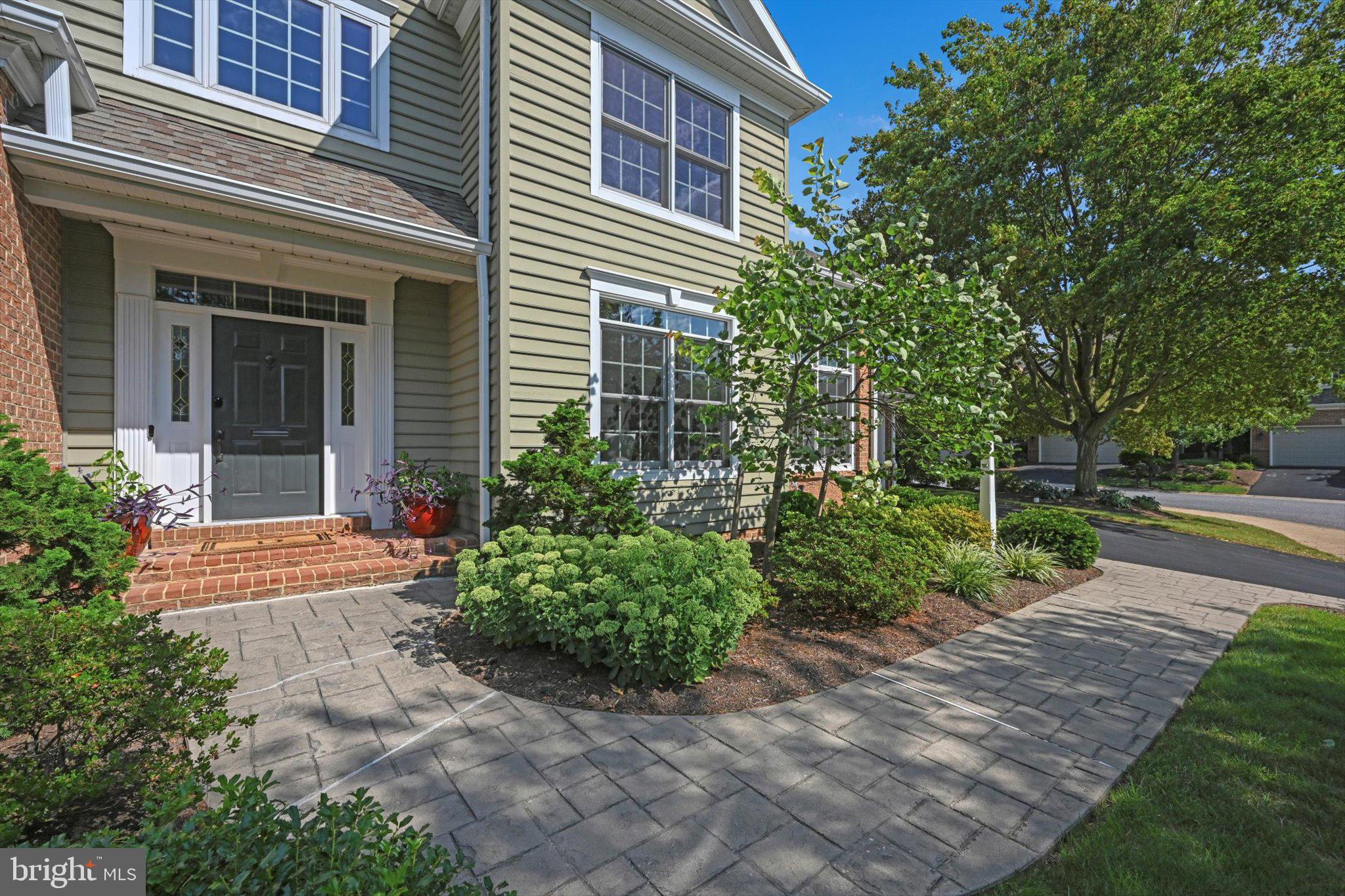 643 Northfield Road Lititz, PA 17543 - Photo 3 of 44
