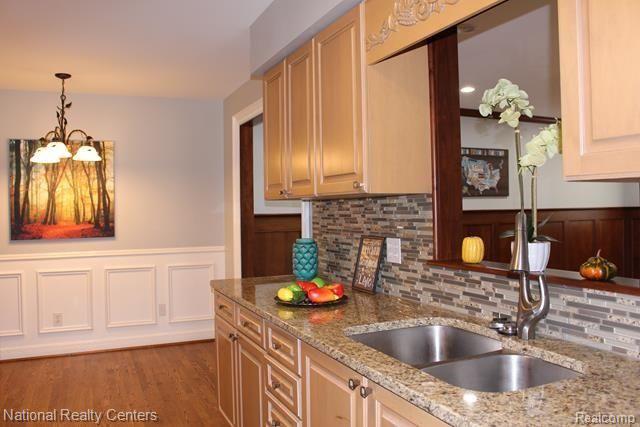 2408 Eastern Avenue Rochester Hills, MI 48307 - Photo 9 of 22