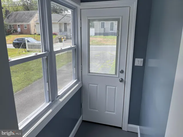 a view of an entryway of the house