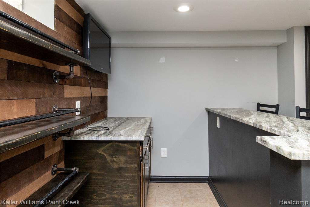 3515 Durham Road Royal Oak, MI 48073 - Photo 28 of 46