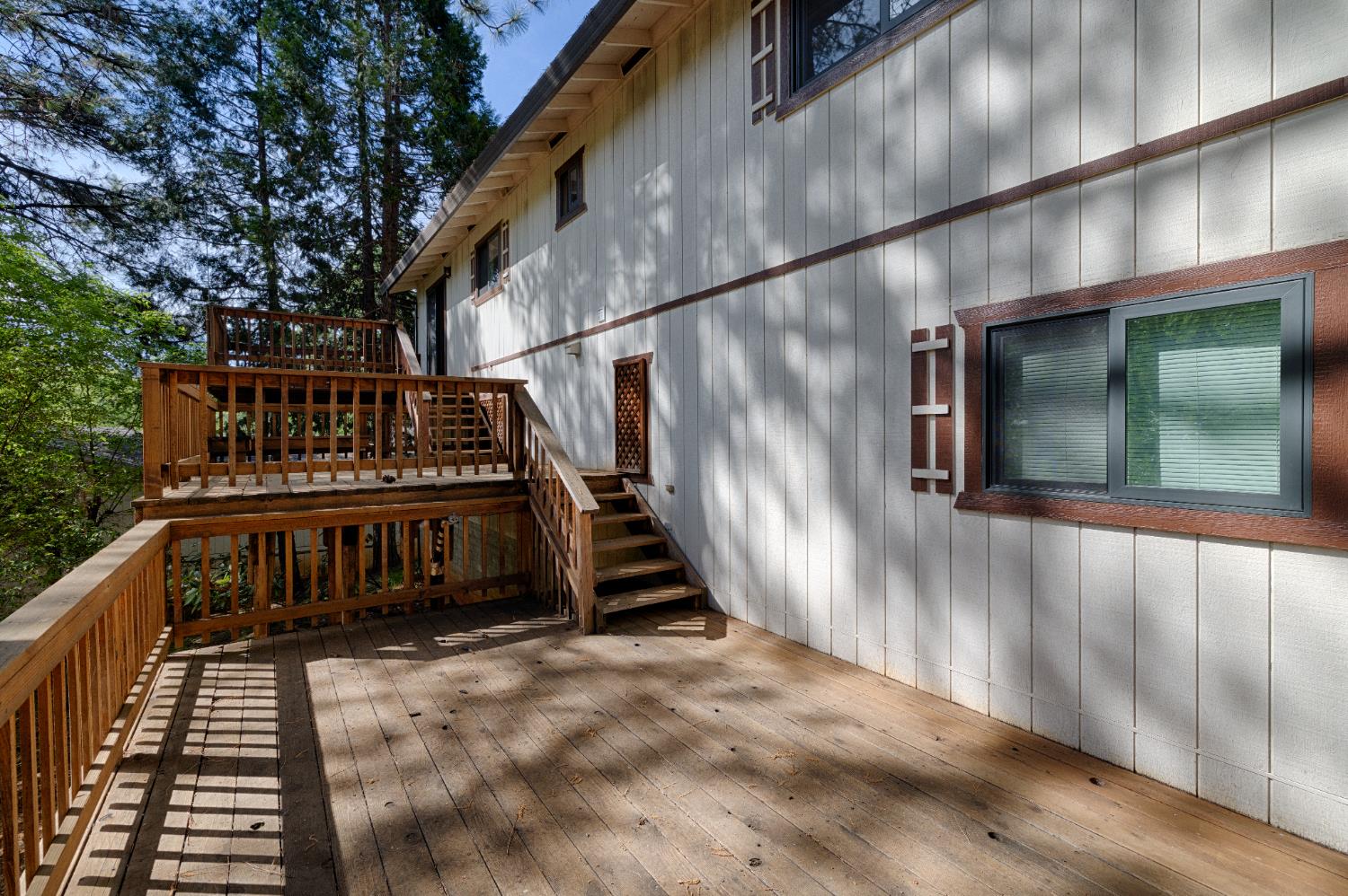 16173 Norlene Way Grass Valley, CA 95949 - Photo 13 of 25 a view of a balcony