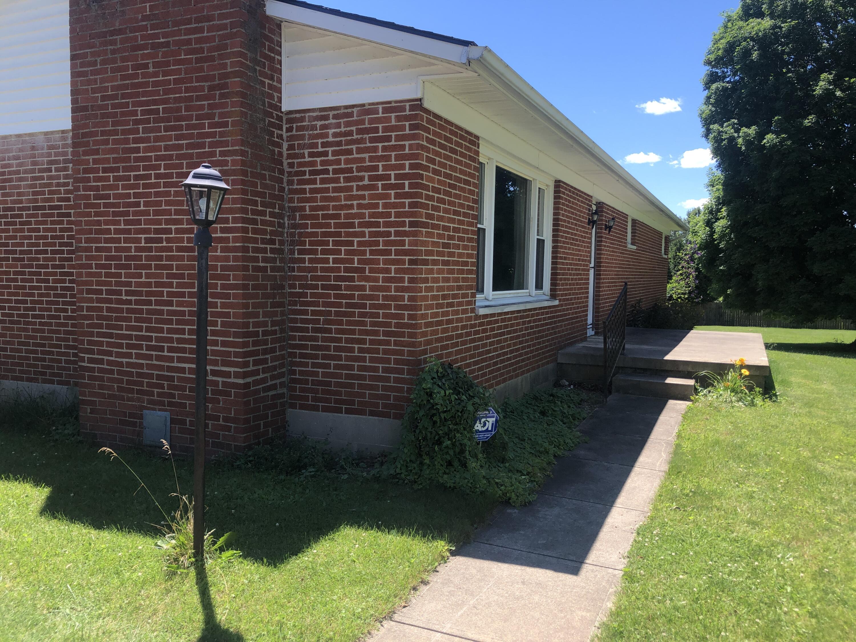 8 East Bollinger Rd) Street Christiansburg, OH 45389 - Photo 15 of 20