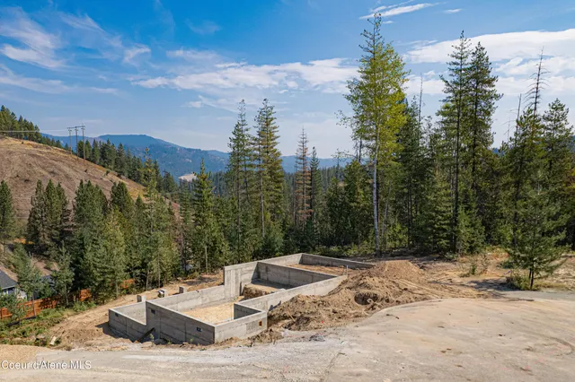 $499,000 | 207 Palomino Court, Pinehurst, ID 83850