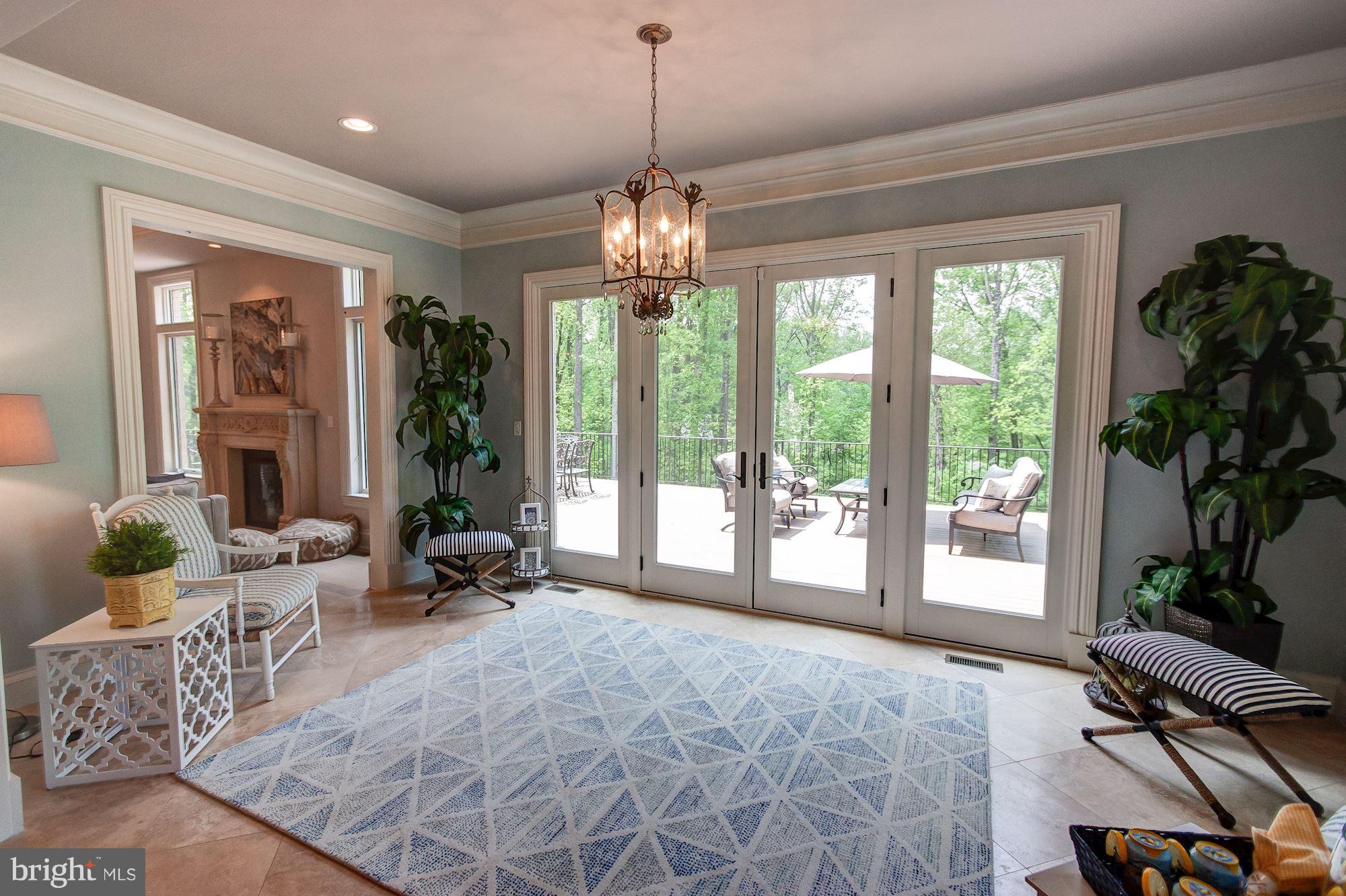 952 Towlston Road McLean, VA 22102 - Photo 12 of 32 Morning Room