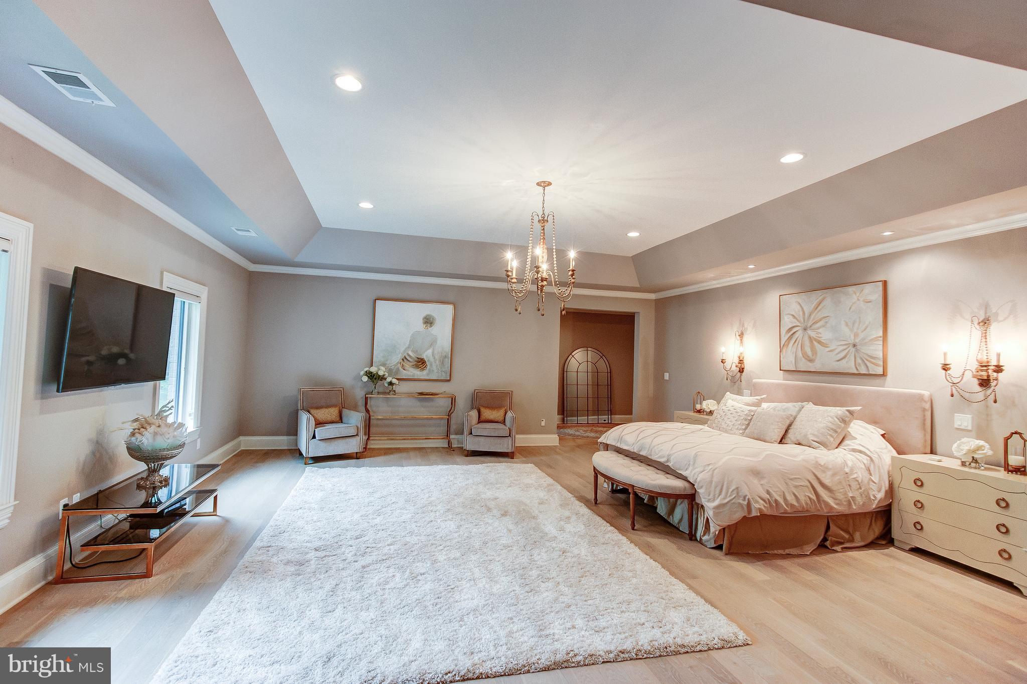 952 Towlston Road McLean, VA 22102 - Photo 19 of 32 Bedroom (Master)