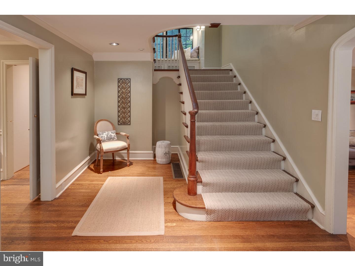 622 North Chester Road Swarthmore, PA 19081 - Photo 2 of 25 Foyer