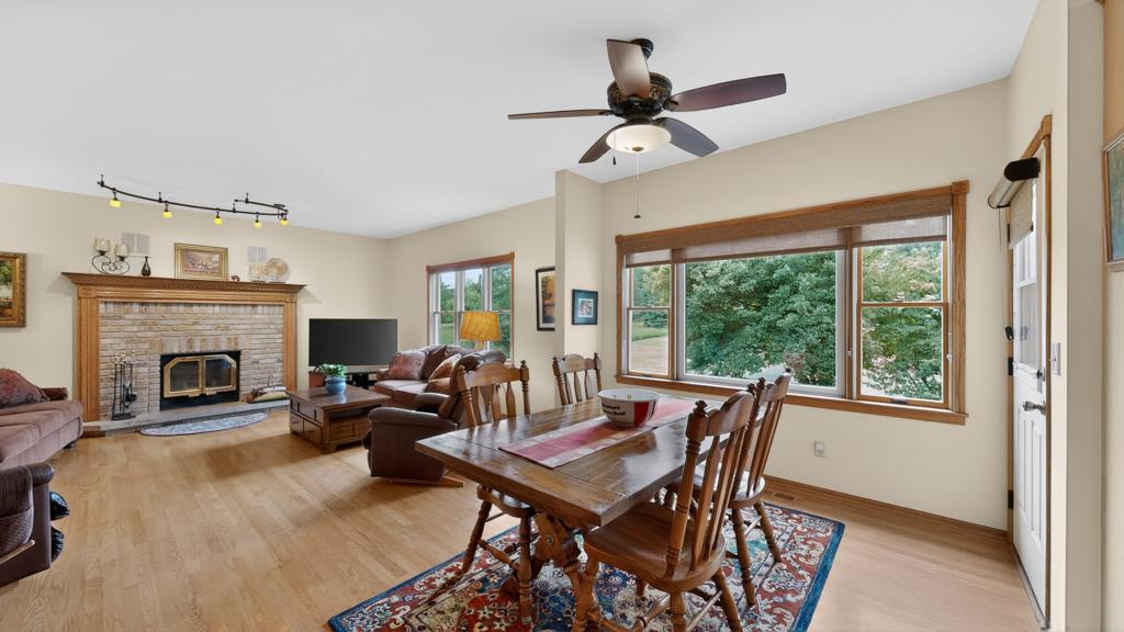1177 Meadowlark Court Southwest Rochester, MN 55902 - Photo 23 of 96