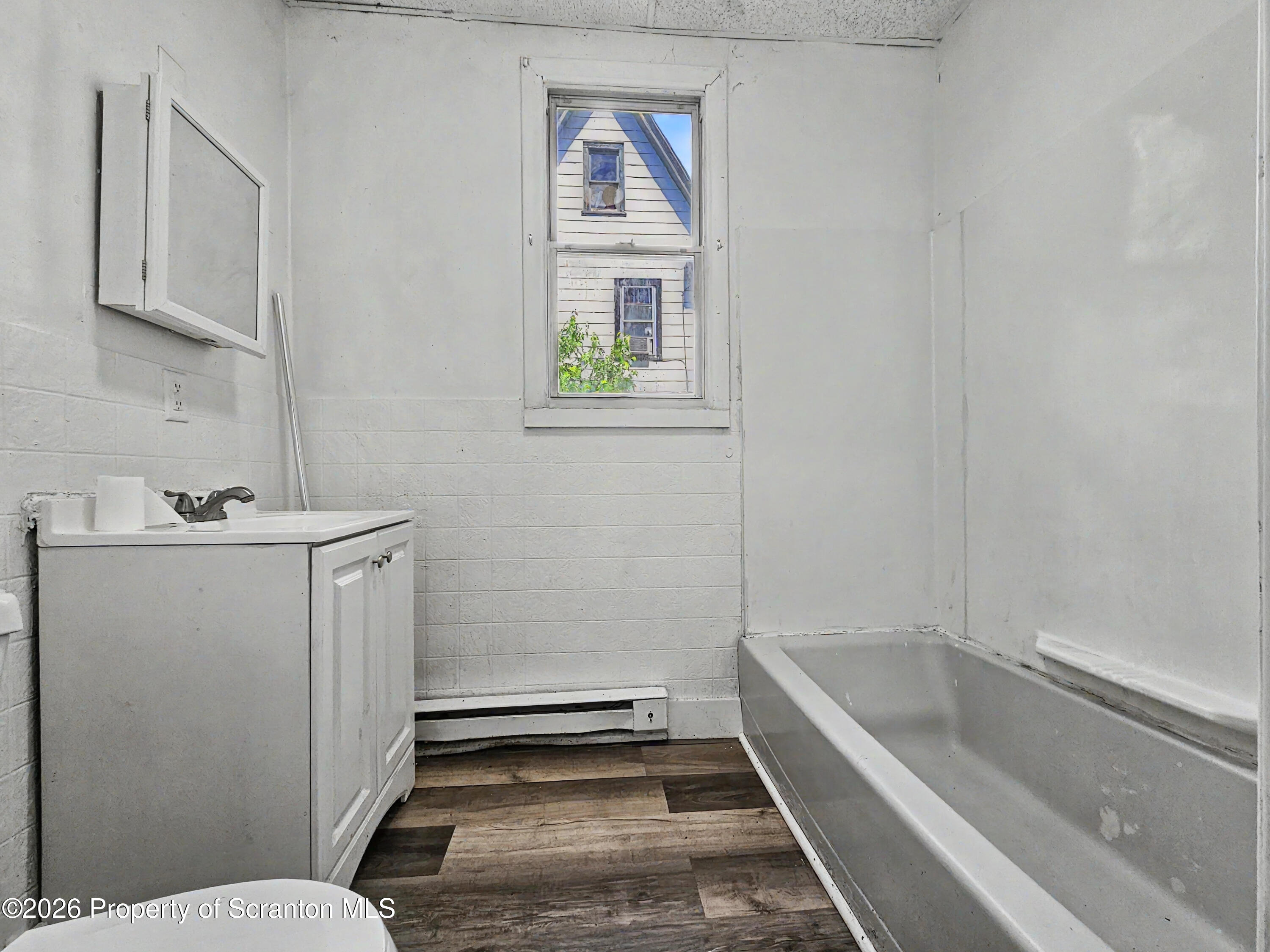 602 Prospect Avenue, Unit RIGHT Scranton, PA 18505 - Photo 4 of 14 Bathroom 1