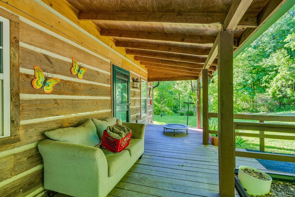 755 Woody Road Byrdstown, TN 38549 - Photo 5 of 37