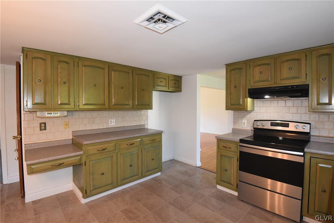 3395 Chestnut Hill Road Center Valley, PA 18034 - Photo 8 of 29 Gallery Image 8