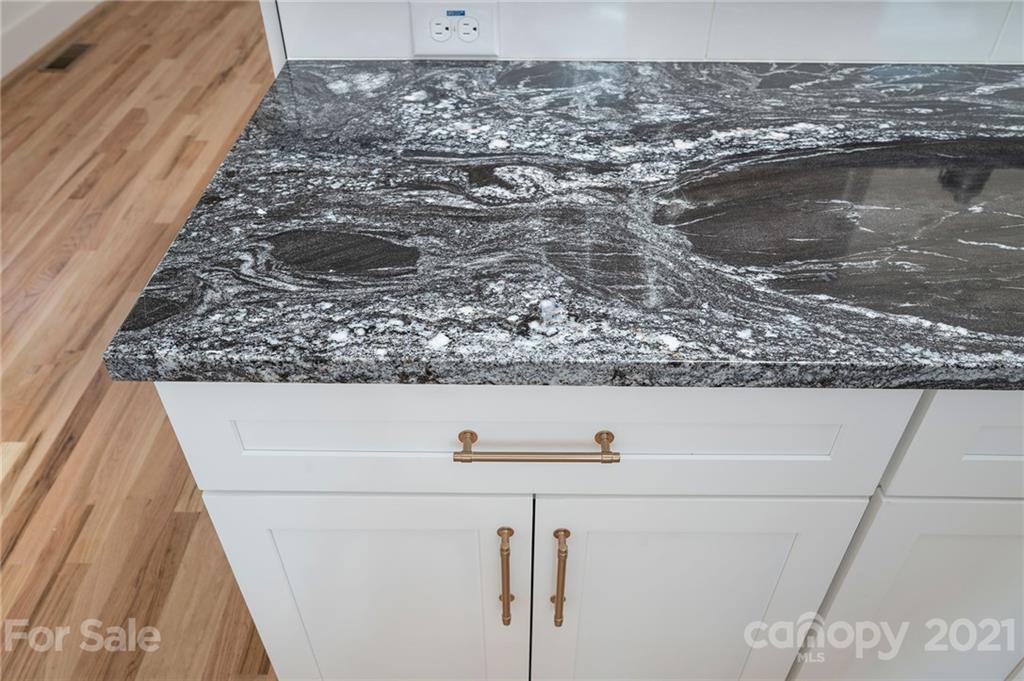 23 Busbee View Road Asheville, NC 28803 - Photo 11 of 31 Gallery Image 11