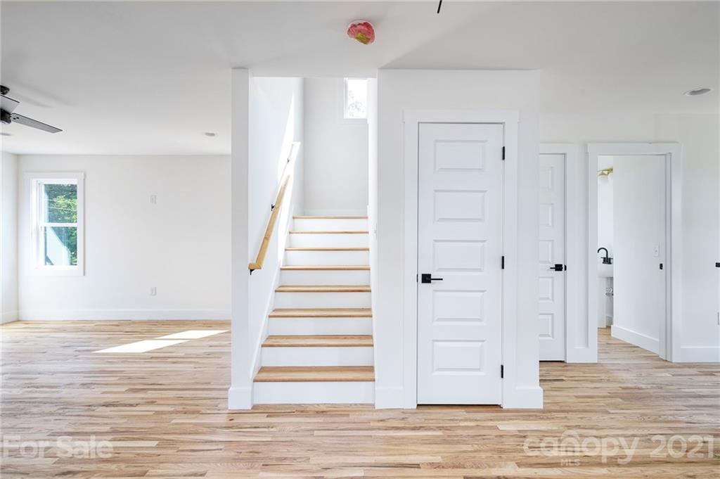 23 Busbee View Road Asheville, NC 28803 - Photo 14 of 31 Gallery Image 14