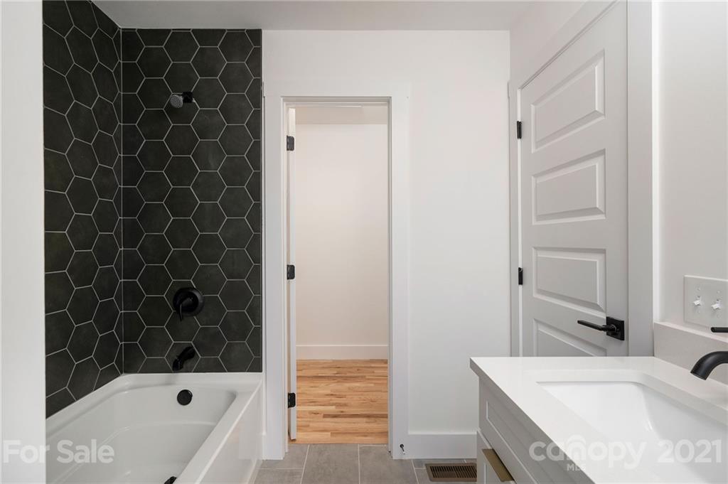 23 Busbee View Road Asheville, NC 28803 - Photo 28 of 31 Gallery Image 28