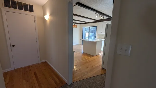 $3,600 | 10 Sherwood Avenue, Foxboro, MA 02035