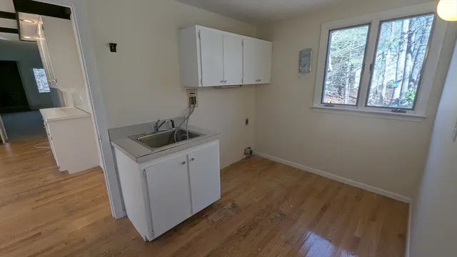 $3,600 | 10 Sherwood Avenue, Foxboro, MA 02035