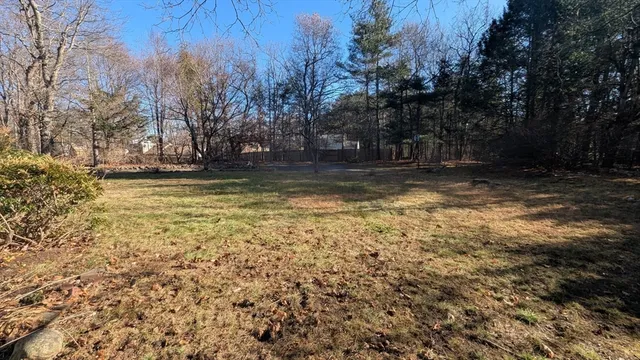 $3,600 | 10 Sherwood Avenue, Foxboro, MA 02035