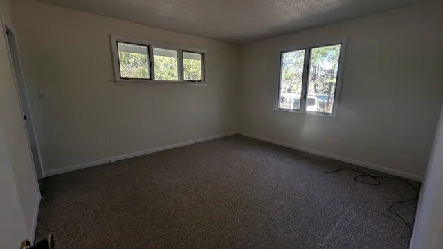 $3,600 | 10 Sherwood Avenue, Foxboro, MA 02035