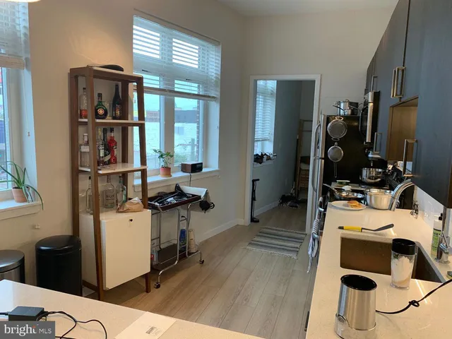 $1,695 | 18 West Girard Avenue, Unit 405, Philadelphia, PA 19123