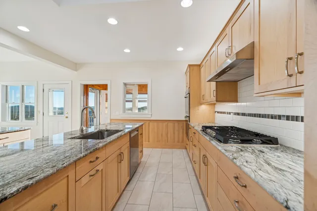 $1,495,000 | 31 Eagle Ridge Drive, Lebanon, NH 03766