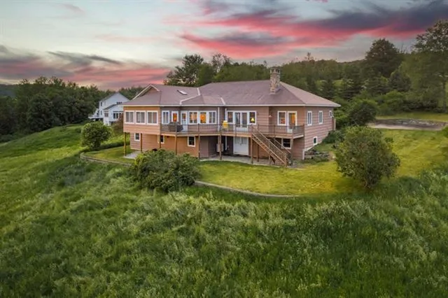 $1,495,000 | 31 Eagle Ridge Drive, Lebanon, NH 03766