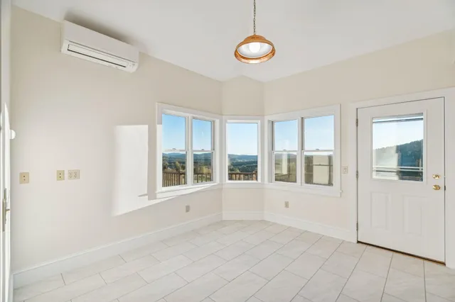 $1,495,000 | 31 Eagle Ridge Drive, Lebanon, NH 03766