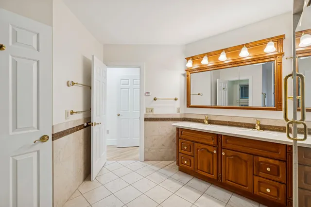 $1,495,000 | 31 Eagle Ridge Drive, Lebanon, NH 03766