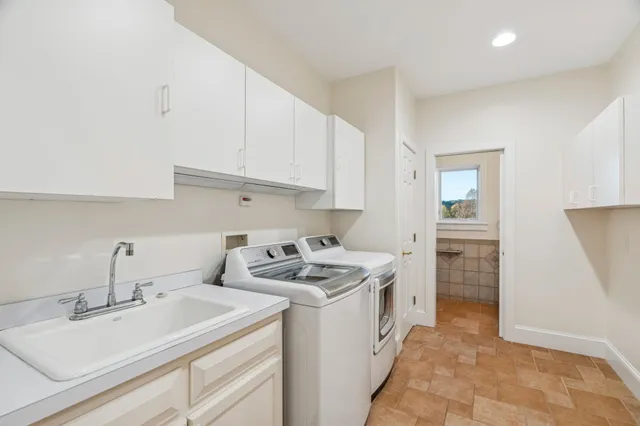 $1,495,000 | 31 Eagle Ridge Drive, Lebanon, NH 03766