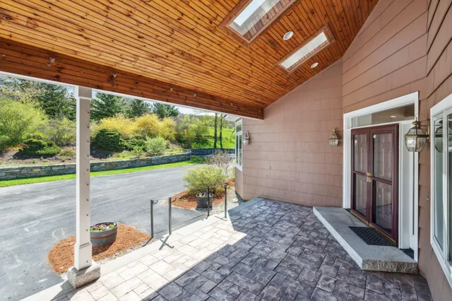 $1,495,000 | 31 Eagle Ridge Drive, Lebanon, NH 03766