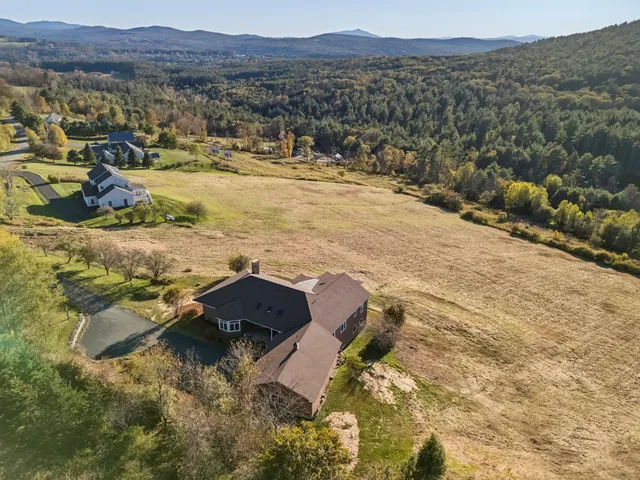 $1,495,000 | 31 Eagle Ridge Drive, Lebanon, NH 03766